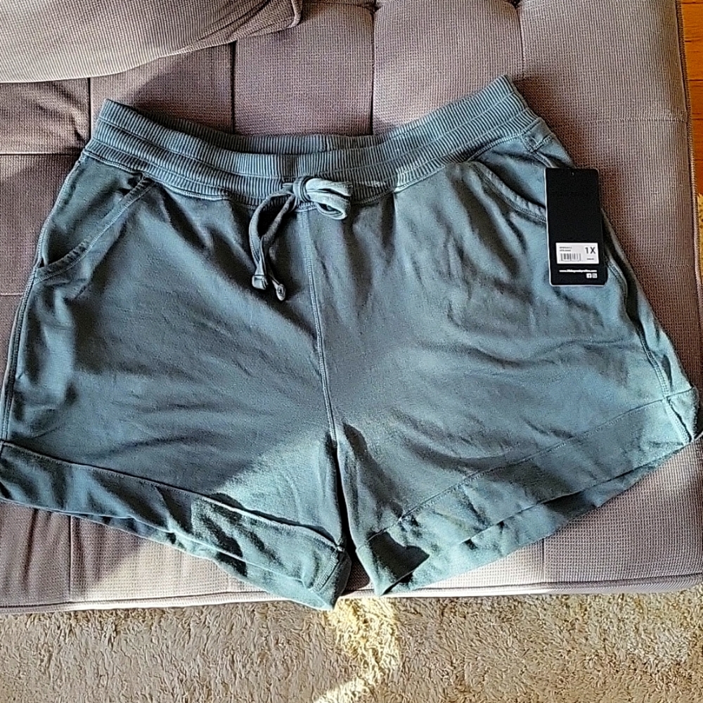 90Degree workout shorts NWT
